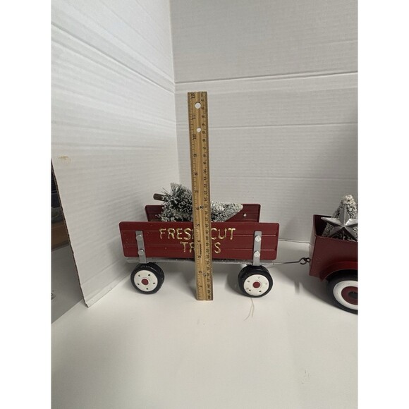 Vintage Style Red Metal Pickup Truck & Trailer Christmas Decoration Flocked Tree - Picture 5 of 9